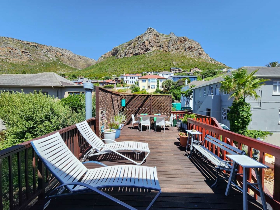 6 Bedroom Property for Sale in Muizenberg Western Cape